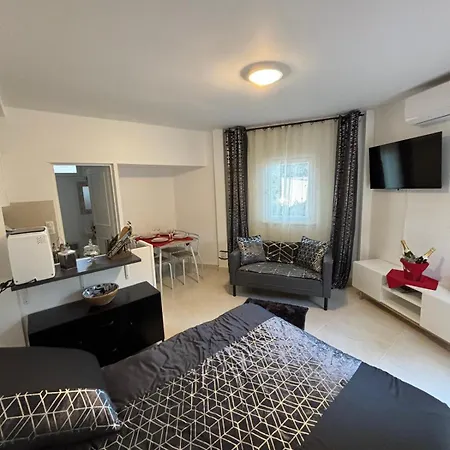 Apartment Bentley
